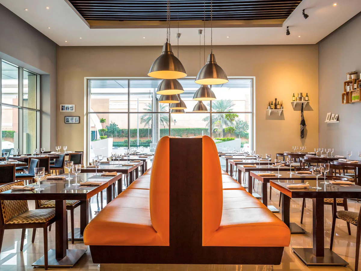 رستوران هتل ایبیس دیره سیتی سنتر دبی